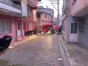 İzmir’de Müstakil Evde Yangın