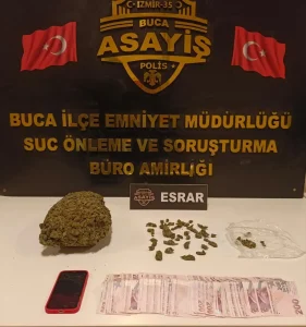İzmir’de Uyuşturucu Operasyonu: 1 Kilo Esrar Ele Geçirildi