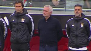 Jose Mourinho, maç öncesi gözyaşlarını tutamadı