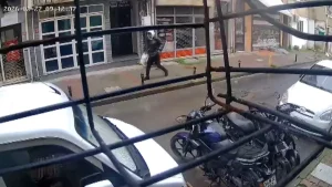 Kadıköy’de Laptop Hırsızlığı Kamerada
