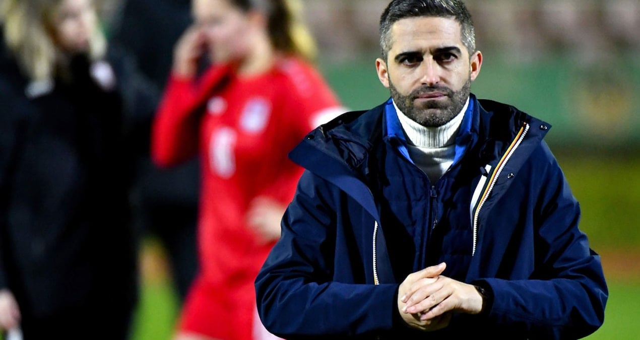 Kadın futbolculara attığı mesajlar teknik direktörün sonu oldu