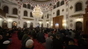 Kadir Gecesi’nde Camiler Doldu Taştı