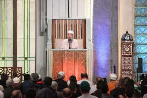 Kadir Gecesi’nde Kulluk Vurgusu