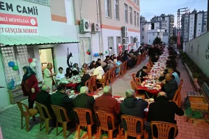 Kadirli’de Ev Hanımlarından İftar İmece’si