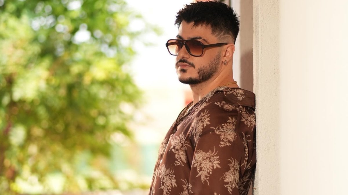 Kafasına 7 dikiş atılmıştı! Şarkıcı Semicenk’ten haber var