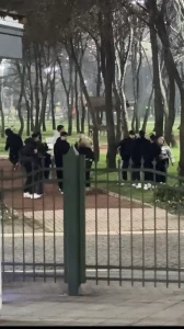 Kağıthane’de lise öğrencilerinin tekmeli yumruklu kavgası: Seni mermi manyağı yapacağım