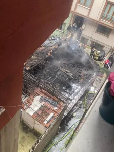 Kağıthane’de Yangın: Bir Kişi Hayatını Kaybetti