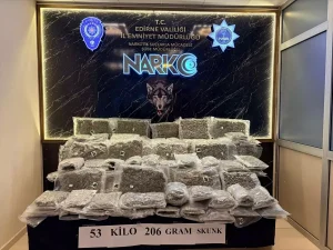 Kapıkule’de 53 Kilo Skunk Ele Geçirildi