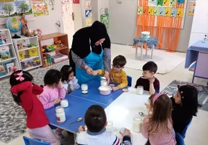 Kargı’da anasınıfı öğrencileri iftar için yoğurt mayaladı