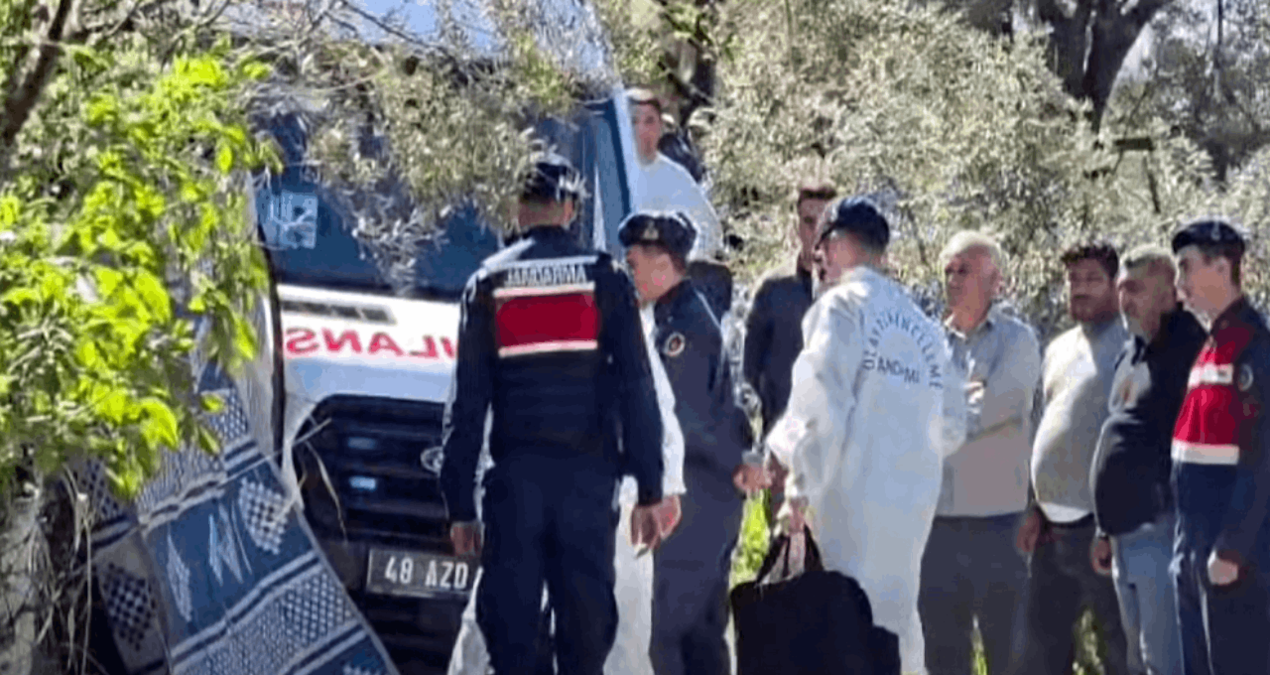 Karısını av tüfeği ile öldürüp intihar etti