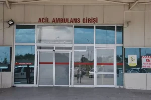 Kars’ta Buz Sarkıtı Çocuğun Başına Düştü