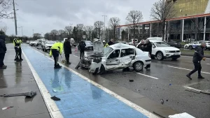 Kartal’da Trafik Kazası: 3 Yaralı