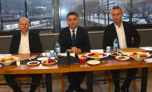 Kaymakam Kartal, Muhtarlarla İftarda Buluştu