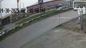 Kayseri’de yoldaki köpeği kurtarmak isterken 2 kişinin can verdiği kaza anı