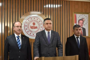 Kepez’de Tabanca İle Odaya Kilitlenen Şahıs Teslim Oldu