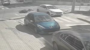 Kırklareli’nde motosiklet ile otomobilin çarpıştığı kaza kamerada