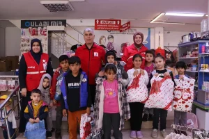 Kızılaya’dan Bayram Hediyesi