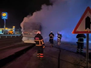 Kızıltepe’de Tırda Yangın Çıktı