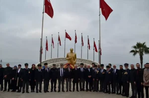 Kocaeli ilçelerinde Çanakkale Deniz Zaferi’nin 111. yılı dolayısıyla törenler düzenlendi