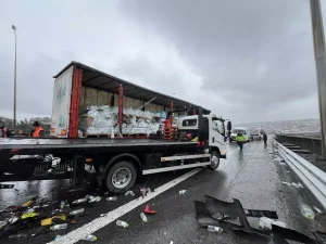 Kocaeli’de Zincirleme Kaza: 3 Yaralı