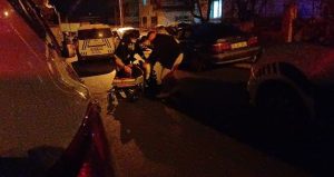 Komşular arasında bıçaklı sopalı kavga; 6 yaralı