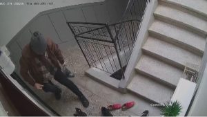 Konya’da marka takıntısı olan hırsız kameraya yansıdı