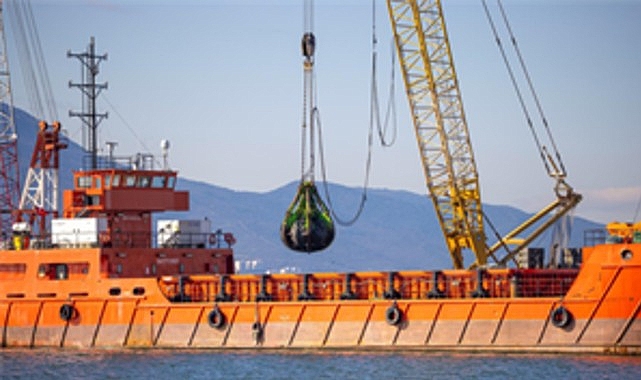 Körfez’den 1 milyon ton çamur çıkarıldı