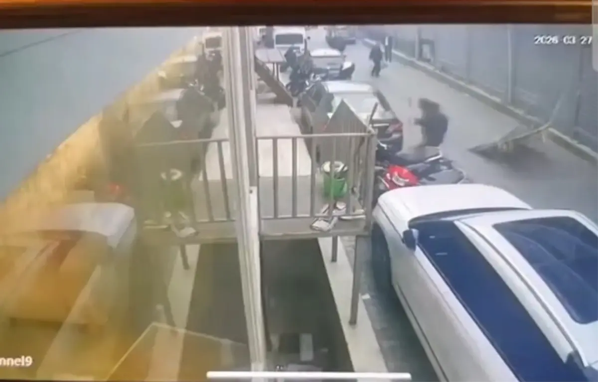 Kuşadası’nda Pencere Düştü