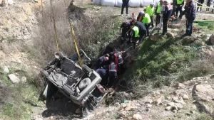 Kütahya’da Trafik Kazası: 2 Ölü, 1 Yaralı