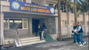 Kuyumcu Soygununda 2 Şüpheli Yakalandı