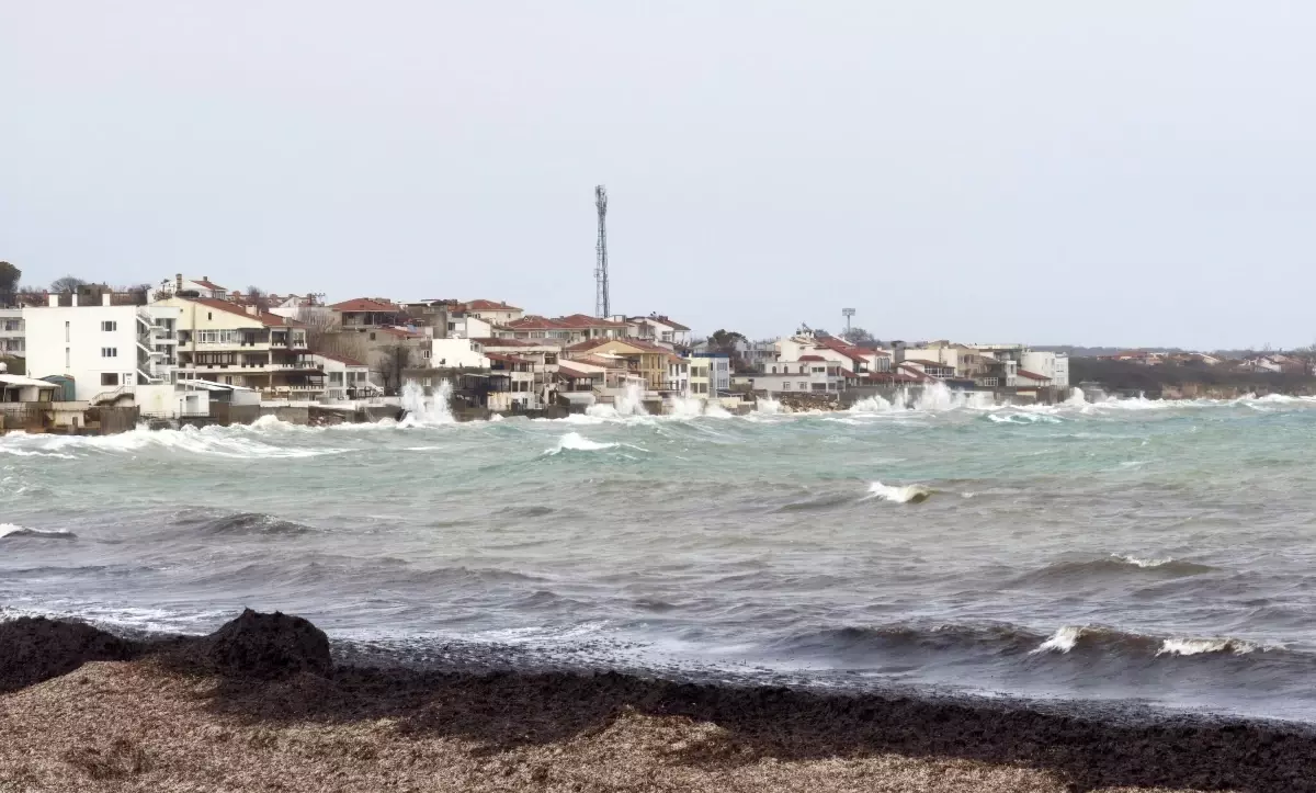 Kuzey Ege’ye Fırtına Uyarısı