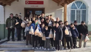 Lapseki’de Öğrencilerden Ramazan İkramı