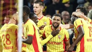 Lens zirve yarışında Angers’i farklı yendi