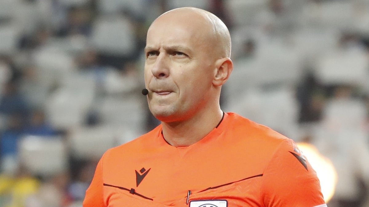 Liverpool – Galatasaray maçını yönetememişti! Szymon Marciniak’tan açıklama geldi