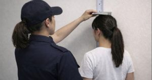 Mahkeme, boyu kısa ölçülen polis adayının elenme kararını iptal etti