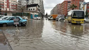 Mardin’de Sağanak Yağış Hayatı Olumsuz Etkiledi
