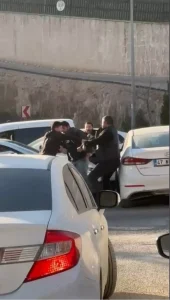 Mardin’de Trafik Kavgası: Tekmeli Yumruklu Ortalık Karıştı