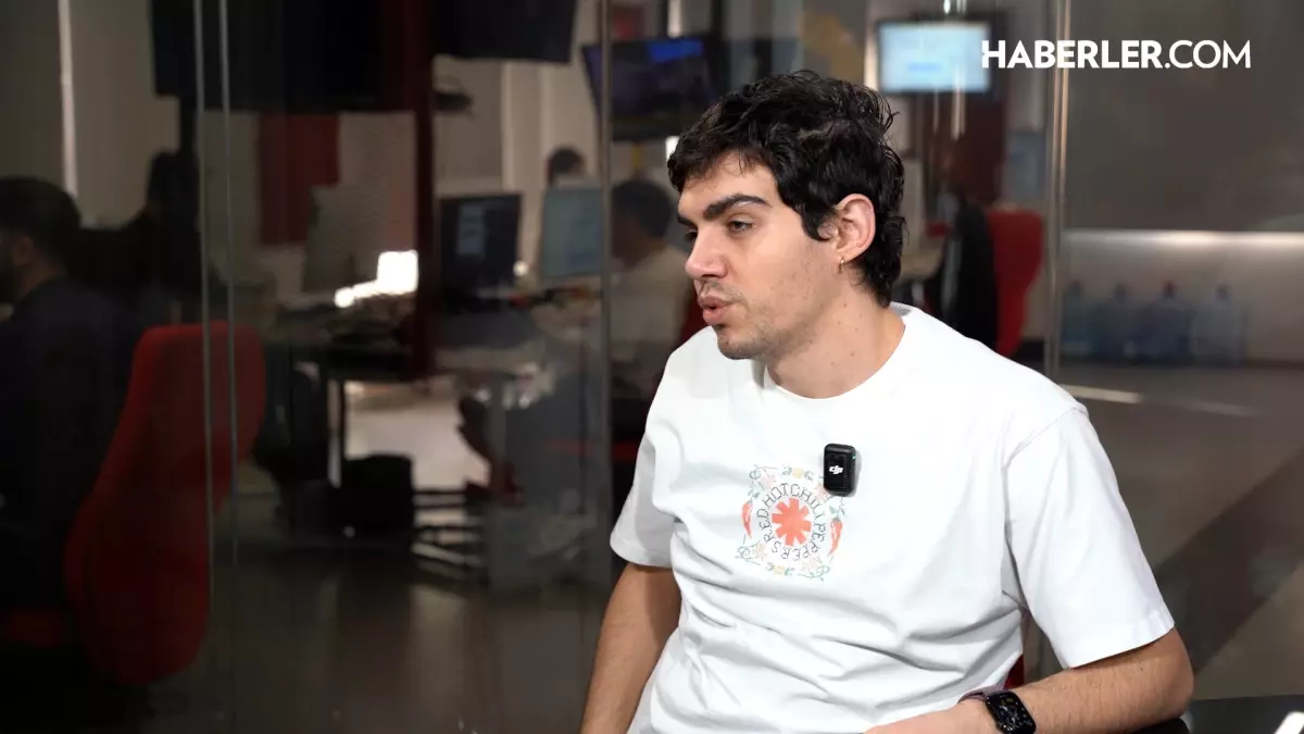 Mavi Gri Solisti Akif Alkan’dan dikkat çeken itiraf: Kendimi başarısız buluyorum