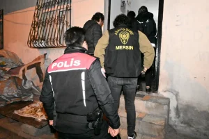 Mersin’de 678 Firari Yakalandı
