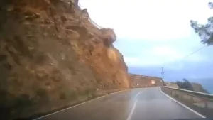 Mersin’de Cip Heyelan Altında Kaldı