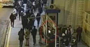 Metrobüsün en kalabalık durağını mesken tuttu! Son işinde yakayı ele verdi