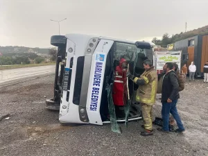 Midibüs Devrildi: 4 Sporcu Yaralandı