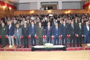 Midyat’ta 18 Mart Şehitleri Anma Günü ve Çanakkale Deniz Zaferi dolayısıyla tören yapıldı