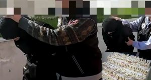 MİT ve narkotik polisinden ortak operasyon: Adana’da 335 bin uyuşturucu hap ele geçirildi; 10 gözaltı