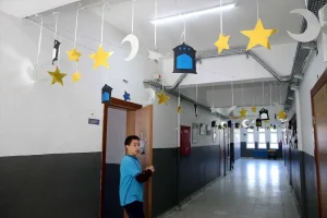 Muğla’da okullar ramazan için süslendi