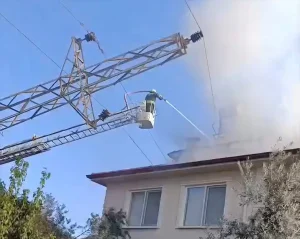 Muğla’da Yüksek Gerilim Direği Devrildi, Yangın Çıktı