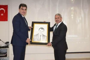 Musa Heybet Yunak’ta Esnaf Ziyareti Yaptı