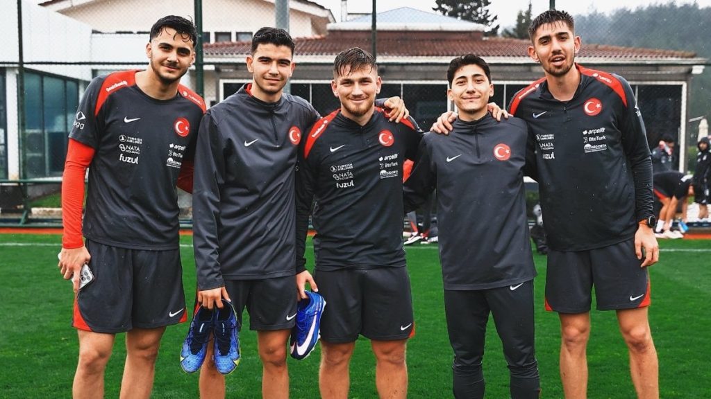 Mustafa Erhan Hekimoğlu, Ümit Milli Futbol Takımı’nın kadrosundan çıkarıldı