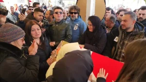 Öğrenci Tarafından Öldürülen Öğretmen Son Yolculuğuna Uğurlandı