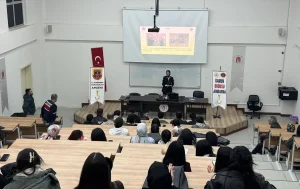 Öğrencilere Dolandırıcılık ve Madde Bağımlılığı Semineri